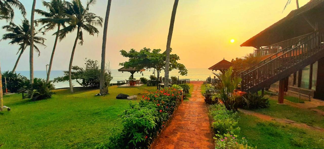 Blue Water Beach Resort Varkala Exteriör bild