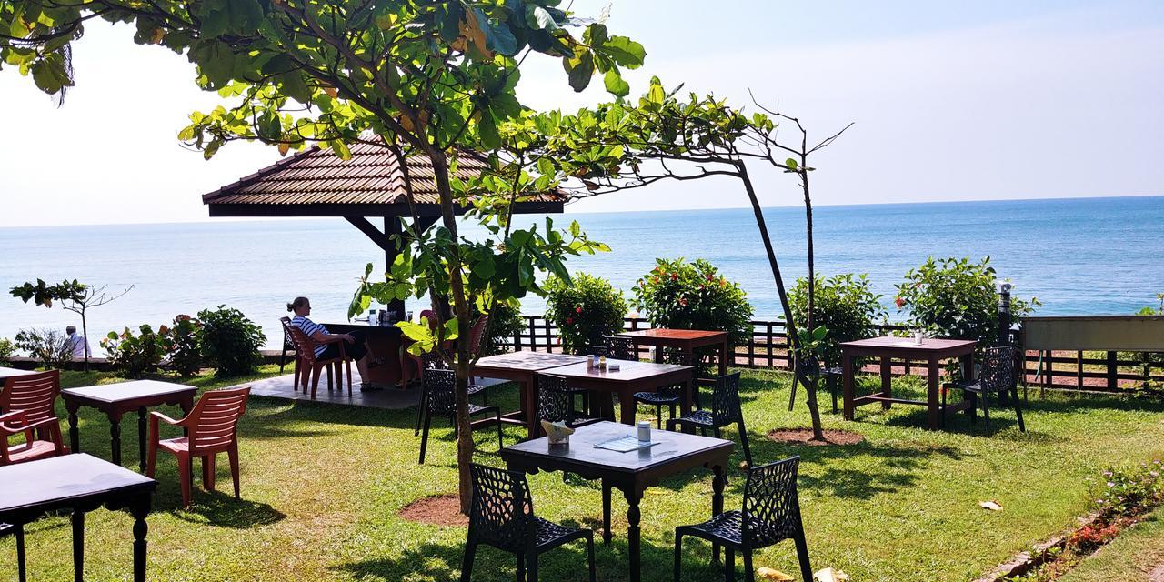 Blue Water Beach Resort Varkala Exteriör bild